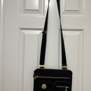 Baggalini Sydney Travel Crossbody Purse Black w GOLD Hardware